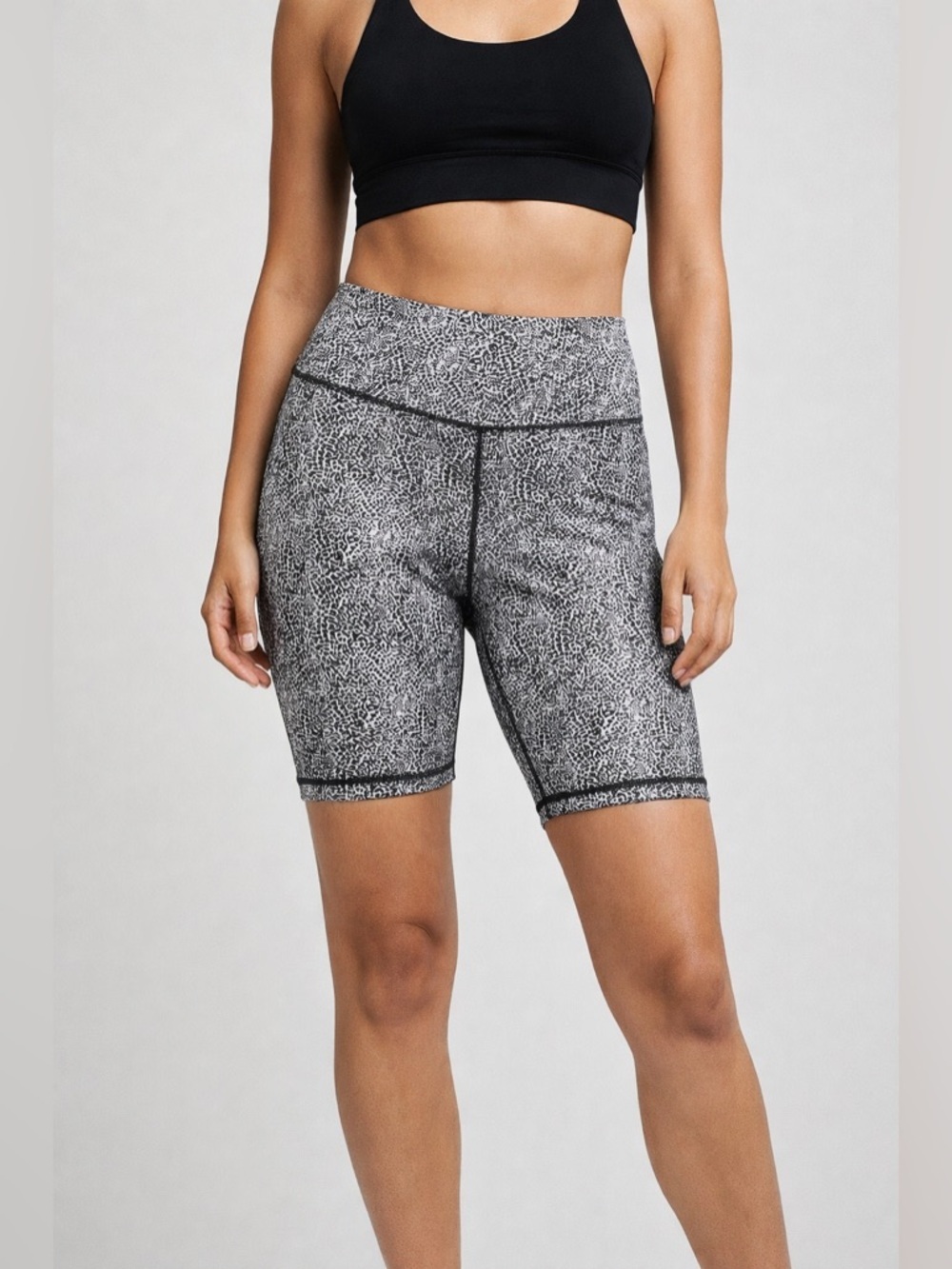 GapFit x Gap | Black White Leopard Print High Rise Bike Shorts - Size M